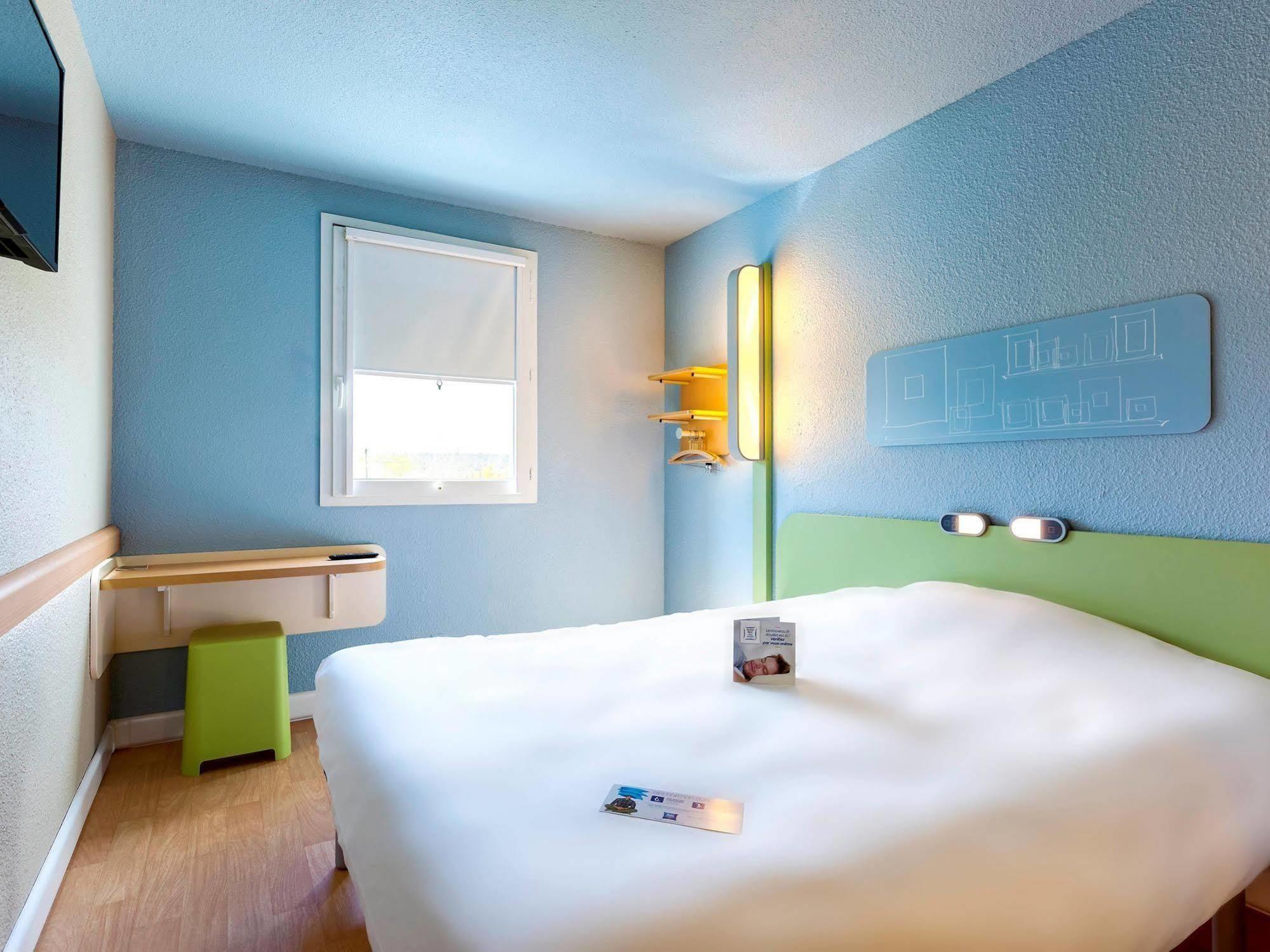 Ibis Budget La Roche Sur Yon Vendespace Mouilleron-le-Captif Eksteriør bilde