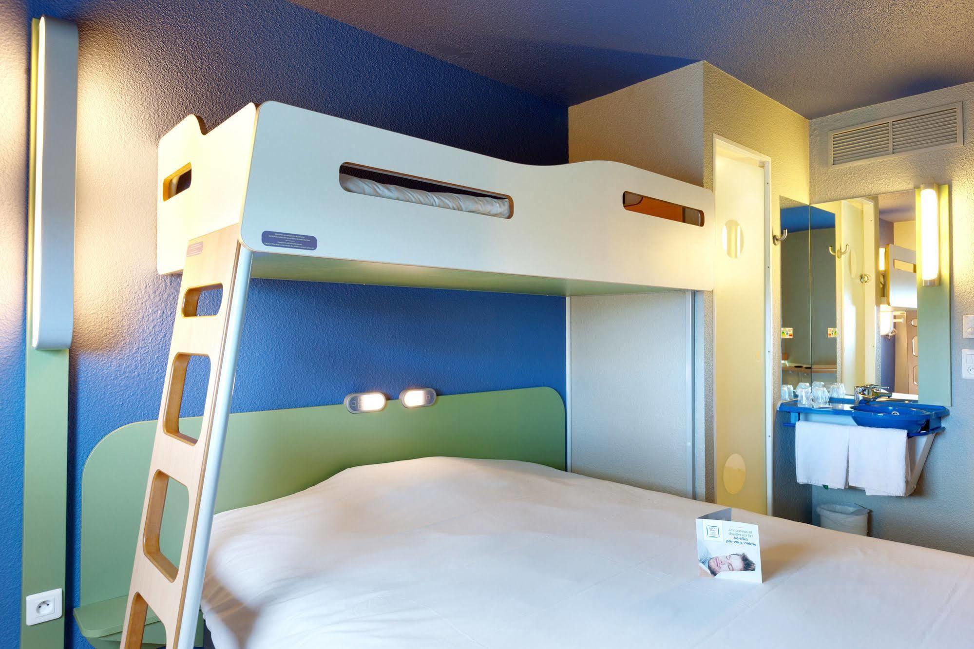 Ibis Budget La Roche Sur Yon Vendespace Mouilleron-le-Captif Eksteriør bilde