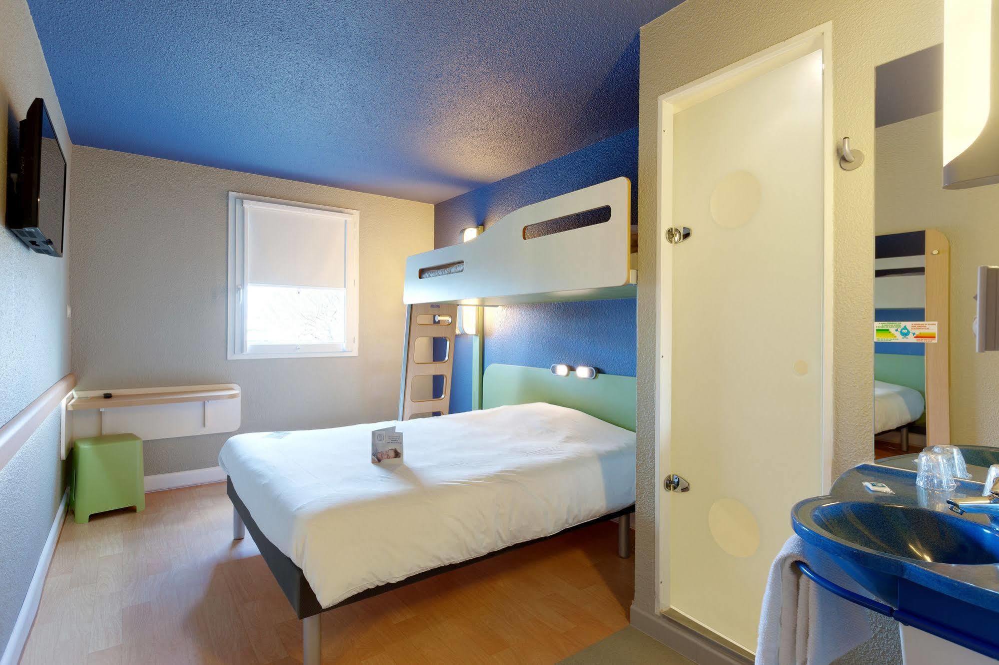 Ibis Budget La Roche Sur Yon Vendespace Mouilleron-le-Captif Eksteriør bilde
